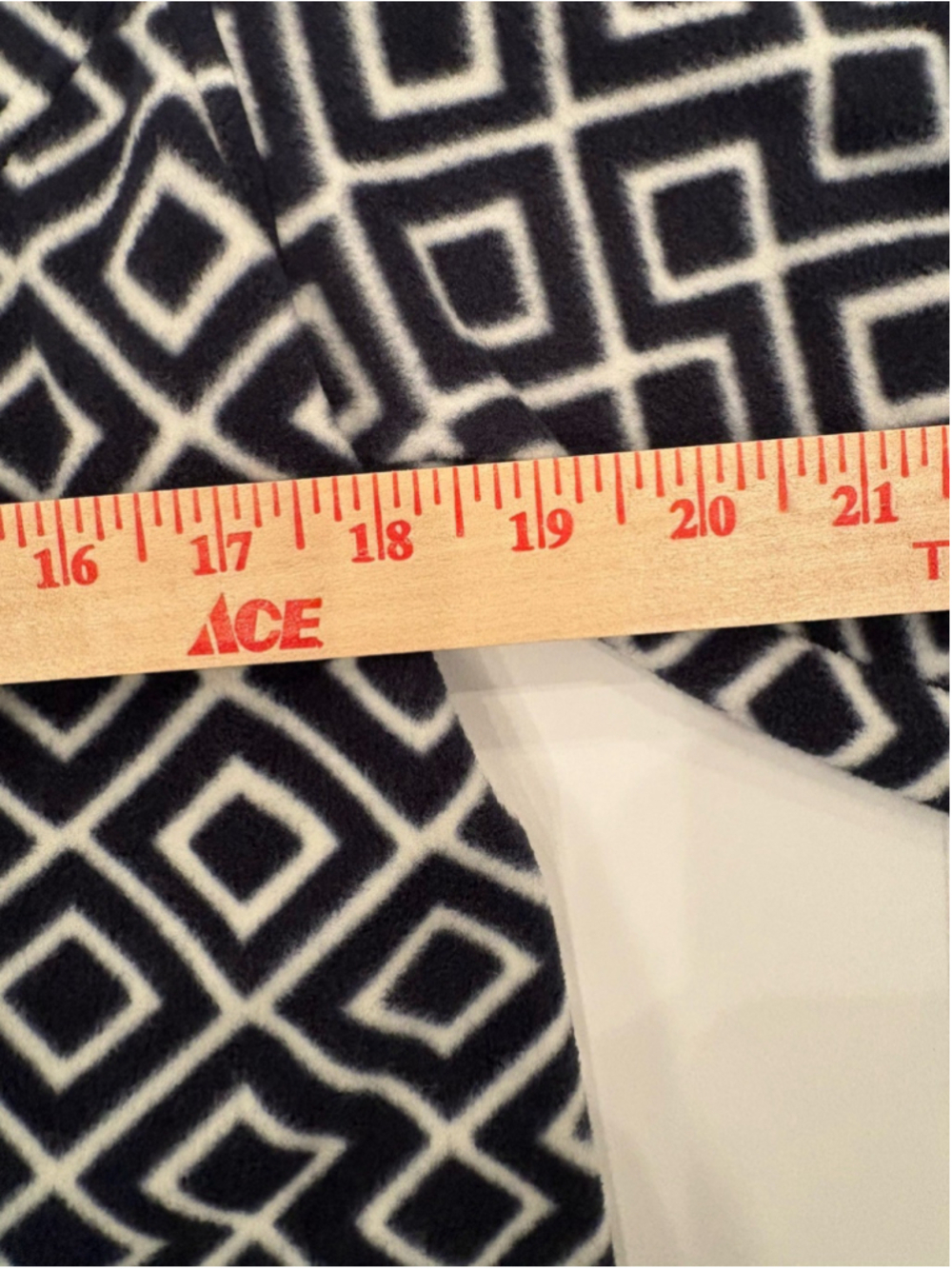 Youth Medium 14-16 Fleece Pullover-quarter Zip-black/white-Aztec Print-NEW-fall - Picture 5 of 12